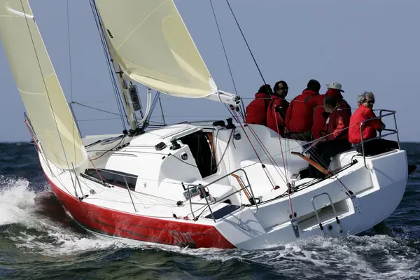 Jeanneau Sun Fast 3200, photo 2 of 6