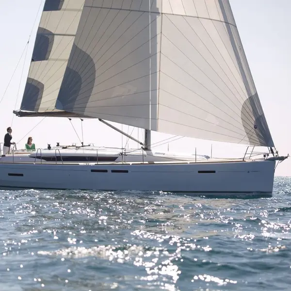 Jeanneau Sun Odyssey 449, photo 2 of 2